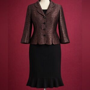 Leslie Fay Blazer with skirt
Size 14